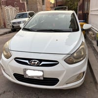 هيونداي اكسنت موديل 2011 وارد خليجي  محرك 1600 السيارة فول مواصفات  فت...