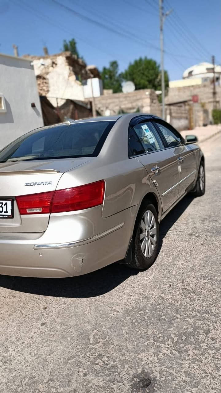 السلام عليكم سوناته موديل ٢٠٠٩ محرك ٢٤٠ سياره نضيفه
سعره ١١٥
***********
