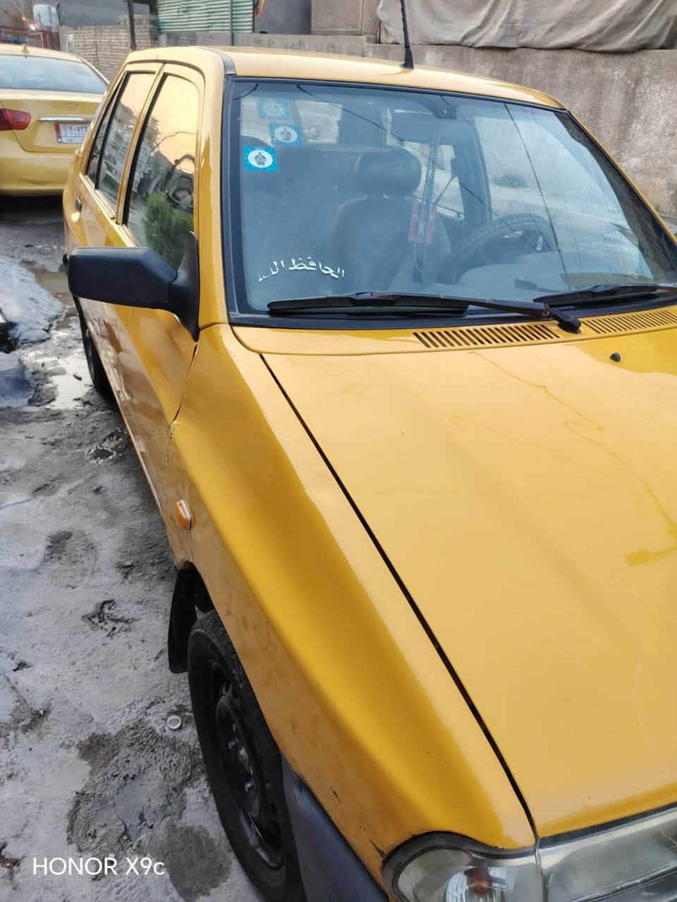 موديل 18 مكفوليه
بس بيها ملاحضات بلكشر 

رقم بغداد الجديد تحويل ثاني يوم

تبريد عوزه تصليح 

سعره 39 ورقه 

***********
