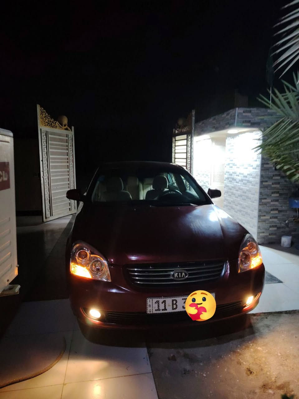 السلام عليكم اوبتيما 2008 سياره امريكي بيها ضربه جاملغ الخلفي  وراء الصدر وبيها رشات بسيطه بالسياره كير ومحرك حجم المحرك 2400مكفوله تبريد شغال تخم تاير حداديه جديده كاميرا خلفيه شاشه تدعم كار بلاي تخام تاير باسمي السياره رقم بغداد مداور ثاني يوم هزه جديده
مكان سياره المثنى
الاستفسار ***********
