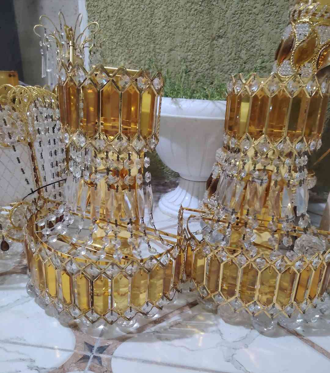 ثريات كرستال أصلي صلاء ذهبي ثابت
العدد ٧ قطع
٢ حجم كبير
١ حجم وسط
٤ براكيت جداري
بسعر مناسب جدآ بابل محاويل
***********
