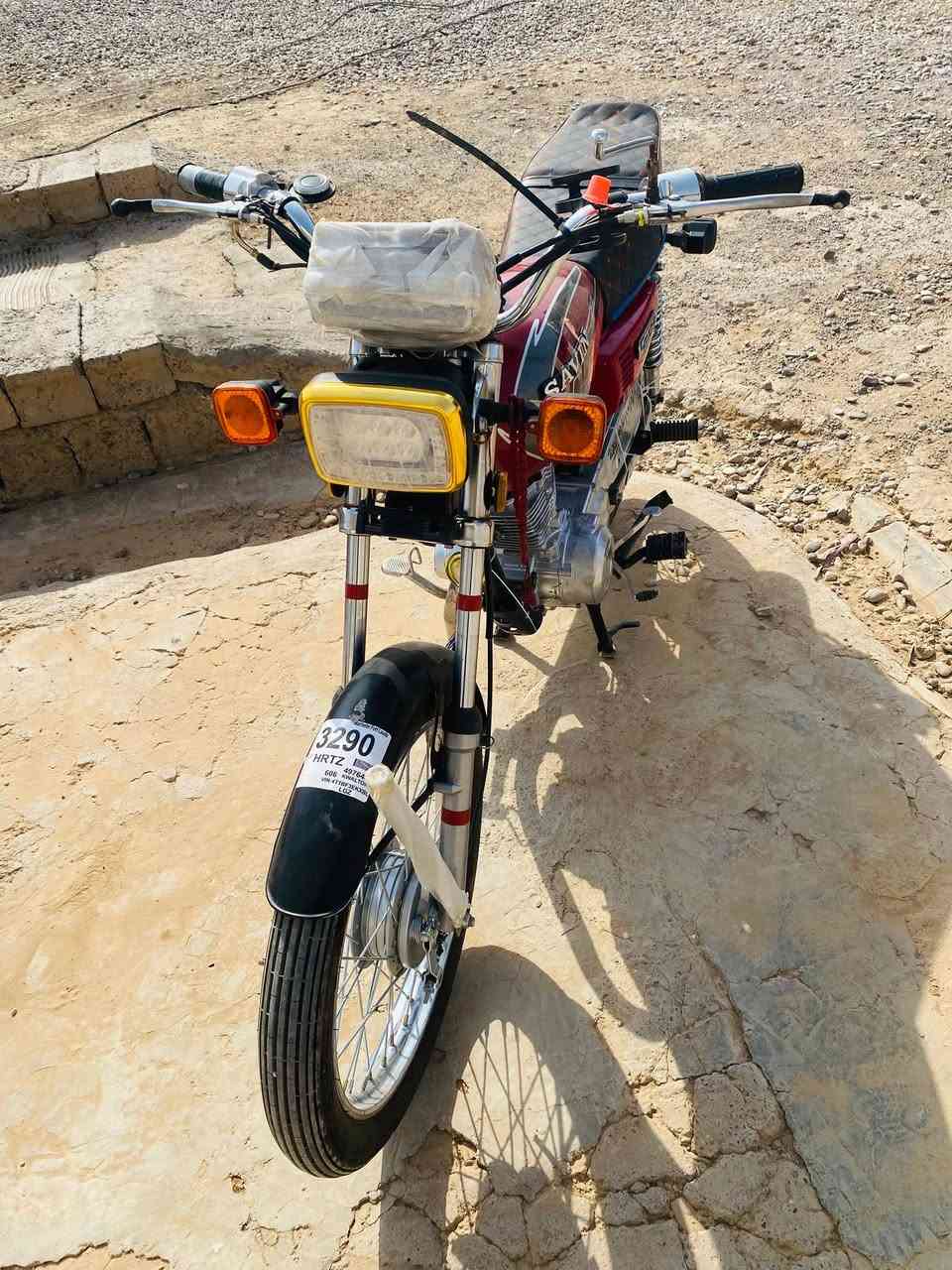 سلام عليكم موطور للبيع 2019الموطور نضيف صالنصه صوت عالي رقم الهاتف ***********
