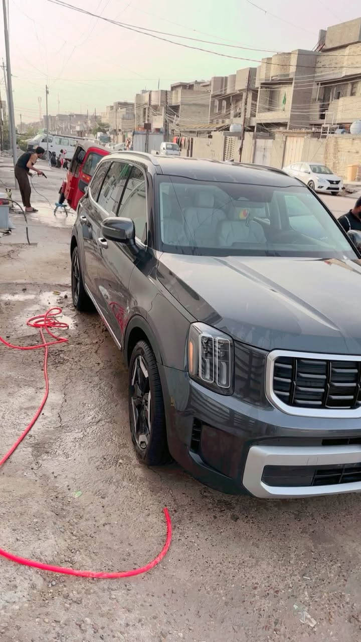 السلام عليكم تولارايد 24بغداد حره حادث بسيط بدون فتحه وبدون ايرباك صور الحادث والسونار بلصورماشيه 14 الف كيلو للاستفسار الاتصال ***********
