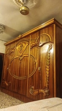 غرفة نوم للبيع عراقية لكنتور ممفتوح على اول شدة عنوانها بغداد الحسينية...
