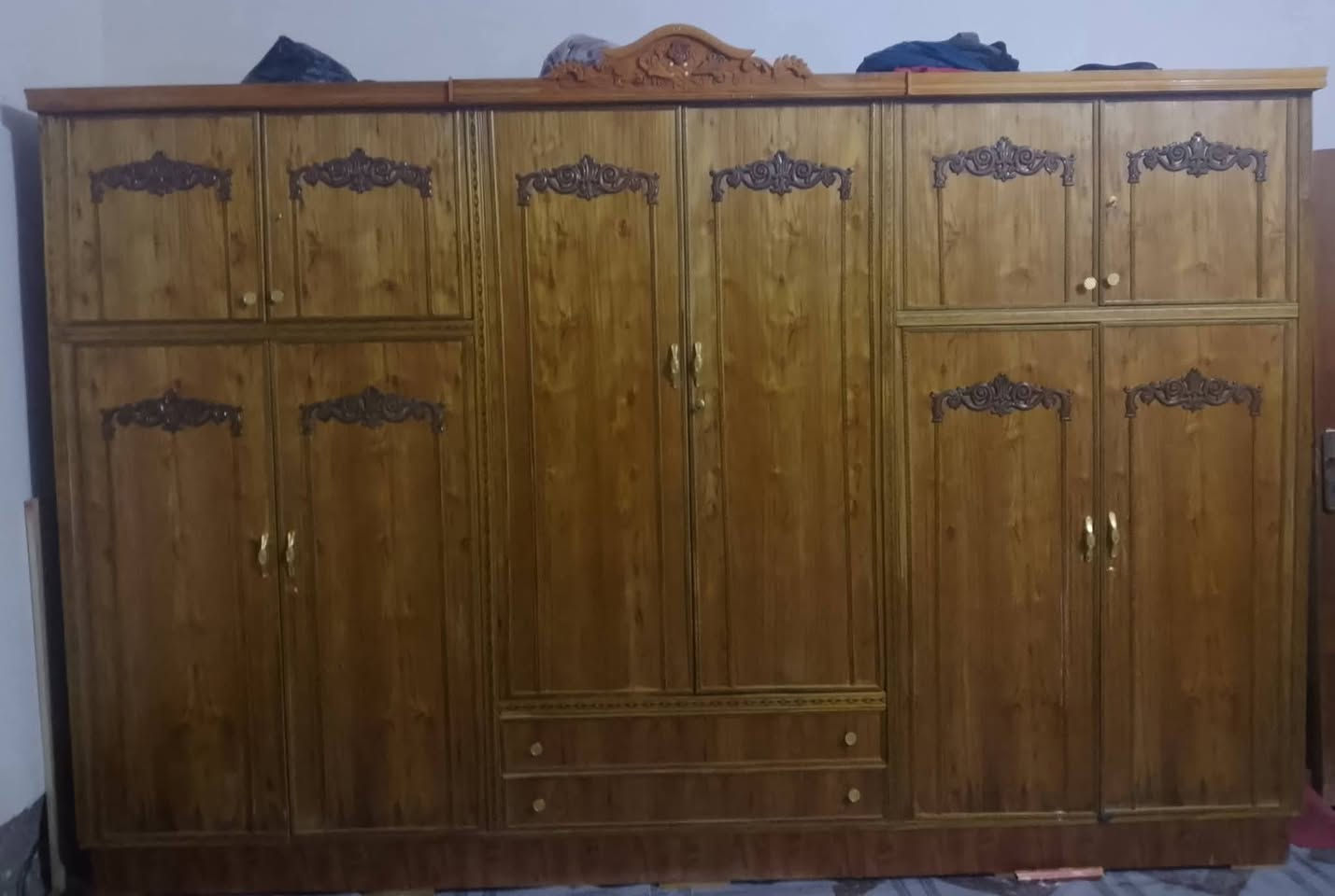 كنتور اللبيع ست بوب قاطين المكان الرمادي التأميم السعر 350 الاتصال ع الرقم  ***********
