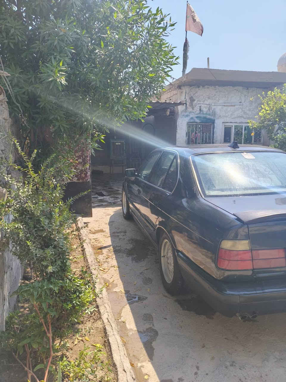 سلام عليكم بي ام دبليو 525i مسكر فانوس تخم تاير جديد بسمي رقم بغداد سنوياً صاقطه صارله 10اشهر السعر 49 وبيه مجال  مكان بابل،/*********** تبريد شغال
