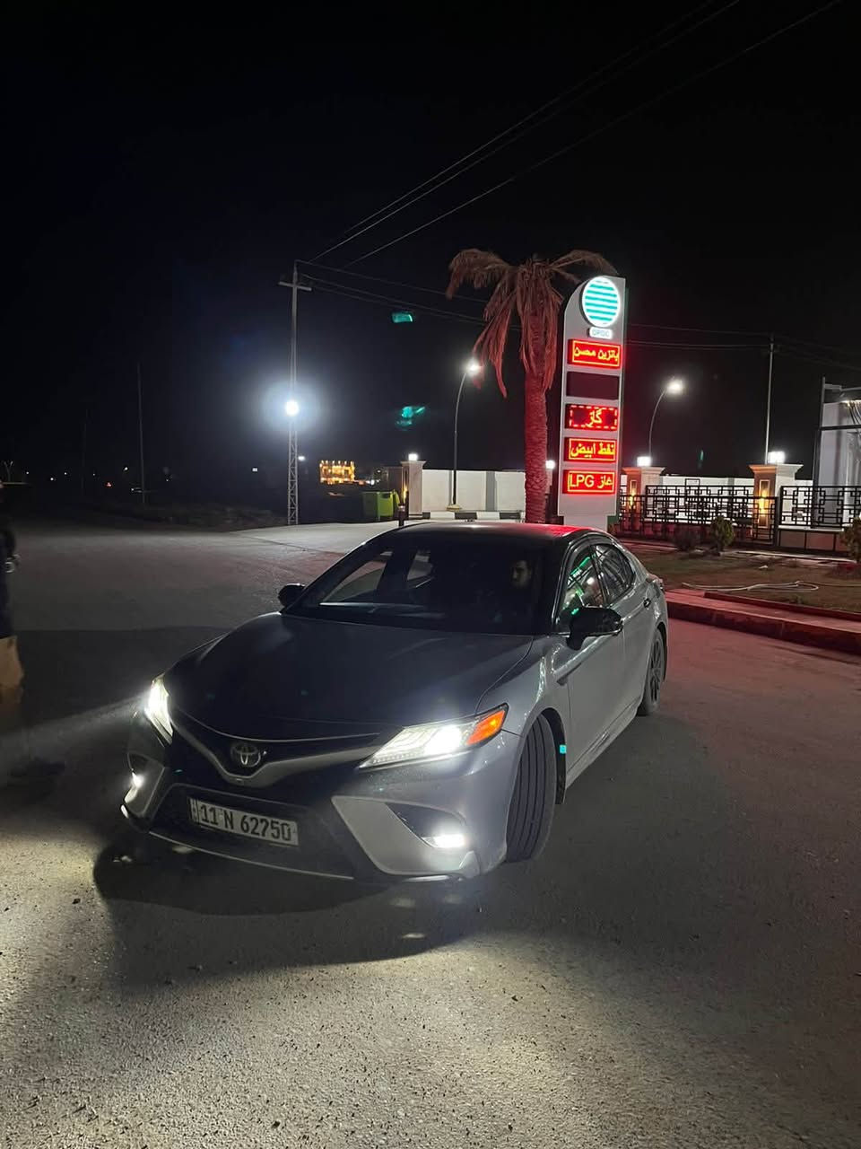 لبيع سيارة
Toyota Camry XSE 2018
سعرها 175 وبيه مجال بسيط جداً أعلى فئة، ماشية 161000KM
حادثها موضح ب المنشور داخ بطانه الجاملغ شرط بدون شواصي 
مواصفات السيارة :
- بصمة دخول ذكي
- ﻿﻿حساسات 360
- ﻿﻿رادارات 360
- ﻿﻿كاميرات 360 محيطة
- ﻿﻿نقاط عمياء جانبية
- ﻿﻿توقف ذاتي أمامي وخلفي
- ﻿﻿قيادة ذاتية / تحديد مسار
- ﻿﻿إشارات بالمرايا الجانبية
- ﻿﻿بانوراما + توووو كلر بلاد شركة
- ﻿﻿سماعات JBL / داتا شو
- ﻿﻿كشنات أمامية كهرباء
- ﻿﻿كشنات تدفئة  د
- ﻿﻿تدفئة المرايا الجانبية
- ﻿﻿قطعتين تبريد أمامي وخلفي
- ﻿﻿شحن لاسلكي / شفتات ستيرن
- ﻿﻿سايد بريك كهرباء / نظام أوتو هولد
Eco Normal Sport :أنظمة قيادة -
- لايتات أمامية وخلفية ليد نظام Active
الرقم : ***********

نص مكتوب في الصور:
- Toyota Camry Xse/Xle 2018 Silver 3.5L vin: 4T1BZ1HK9JU019842
- Toyota Camry Xse/Xle 2018 Silver 3.5L vin: 4T1BZ1HK9JU019842 Final bid: $15500 Auction: IAAI SOLD Lot number: 26261345 Date of sale: 13.11.2019 Year: 2018 VIN: 4T1BZ1HK9JU019842 Condition: Run and Drive Engine: 3.5L V6 FI DOHC 24V NF4 en.bidfax.info