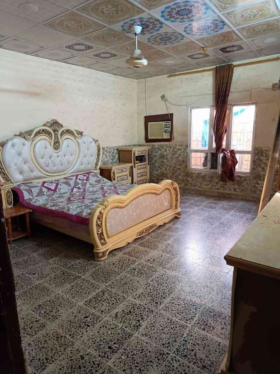 بيت طابو (25) في حي اليرموك شارع الاطباء المساحة (200متر) خلف التجاري بسمي شرط (اجور ماء+اجور كهرباء)مصفر متكون من طابقين
الطابق الاول غرفتين(2) نوم 4×5 +استقبال 9×4 +هول 4×6 +مطبخ 6×4 + حمام
الطابق الثاني يتكون من غرفتين نوم (2) 4×5 +صالة اصغير + حمام منعزل من السطح للاستفسار اكثر الاتصال عالرقم (***********)(***********)يصير مراوسة بس حسب القناعة ...اخواني لحد يكتب السعر اذ مو خطر على حياتك ماكوشي خطر علية بس اكو ناس ماعدها شغل وعمل بس اتخرب مع احترامي للطيبين وحياكم الله
