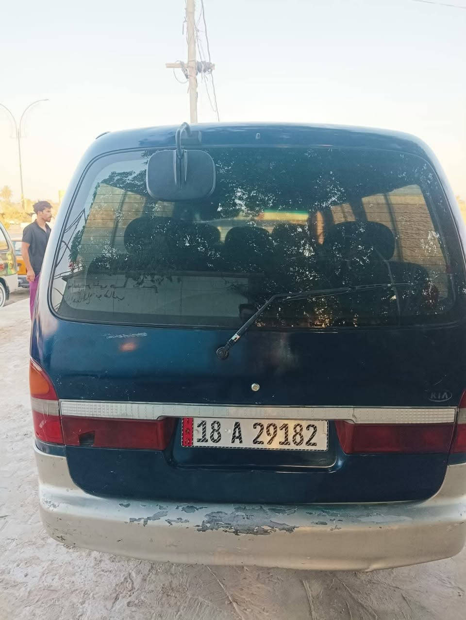 السلام عليكم بريحو 2001  سنويه ل31 مكينه بيها بخار كير اكسن جدد بلاديه بس بيهه رشات بصيطه باب السلايت وربع الوره باب السلايت تخم تاير كهرباىيات كله جديد خير من الله مكان السياره بابل  ورقمهه بابل السعر 68 وبيهه مجال  ***********
