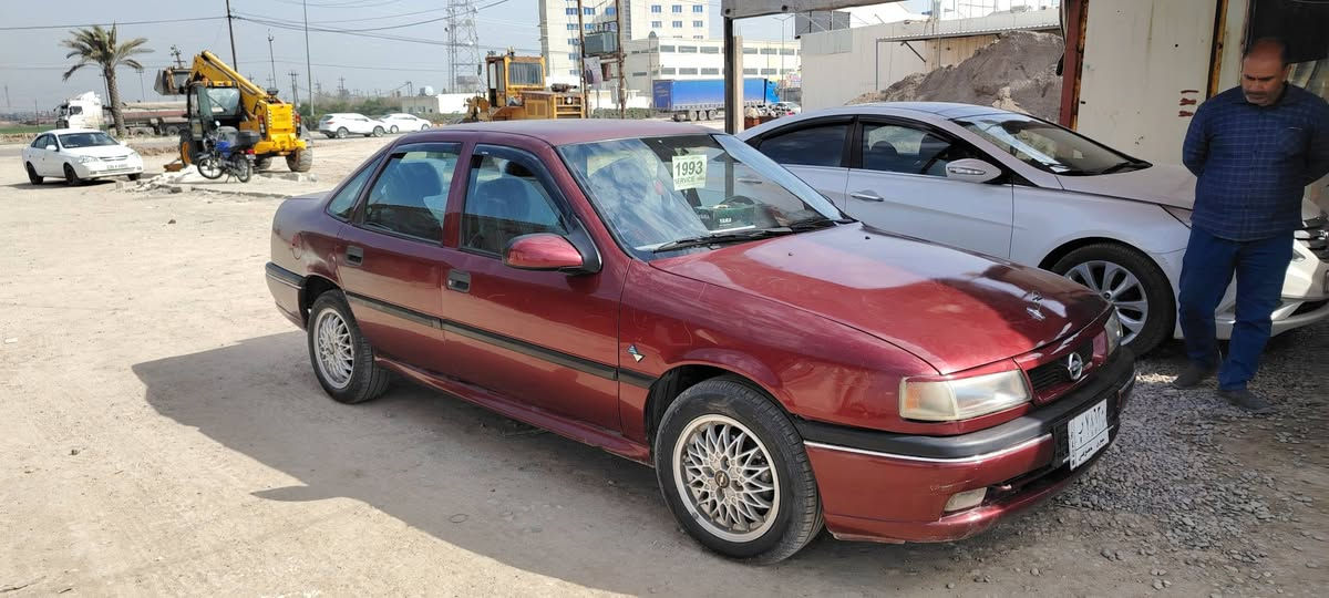 جم 20
اتصال ع رقم. ***********
***********
سياره للبيع أوبل فكترا موديل 1993 محرك كير شرط نضيفه  تخم تايه نضيف تحول و وكاله مكان برطله.#السعر43
