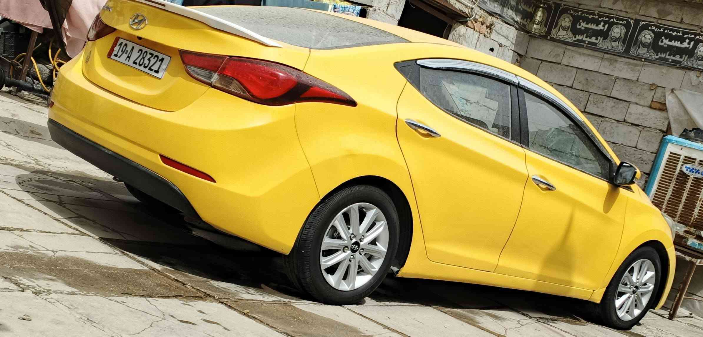 السلام عليكم سياره النترا للبيع موديل 16 خليجي سياره نظيفه خير من الله سياره باسمي مكان السياره بالديوانيه مكينه 1800 گير مكينه خير من الله *********** اي استفسار انتصر
