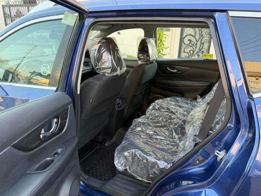 للبيع سيارة نيسان روج موديل ٢٠١٩ أمريكي فول مواصفات ما عدا الفتحة سيارة أخت كلين بيها جالملغ خلفي شبر صبغ او اقل بدون ايرباك و بدون دواخل بجم كبس سيارة جديدة كير و محرك مكفول و ما مفتوح سيارة ماشية ٩٠ ألف حقيقي و سنوية بسمي سيارة ربع دينار مصرف مابي شرط سونار 
مواصفات 
بلاجكتور 
لايتات زينون امامي و خلفي + AUTO 
ويل كروم
إشارة بالمراية 
حساس
بصمة أبواب + صندوق + تشغيل 
رادار ٣٦٠ درجة + تحديد مسار + نقطة عمياء 
شاشة + كامرة + GPS 
شاشة اعطال
صندوق شفط (كهربائي)
كشن كهرباء + هيتر 
كشنات خلفية متحرك 
تحكم ستيرن + تحديد سرعة 
تبريد لمس (AUTO)
أنظمة قيادة Normal + Eco + Sport 
تحكم بالأضواء الداخلية 
محرك ٤ سلندر ٢.٥ المرغوب بدون تيربو
و بعد مواصفات هواية مكان سيارة كركوك سعر ١٤٢ و بي مجال بسيط رقم موبايل *********** كركوك, العراق

