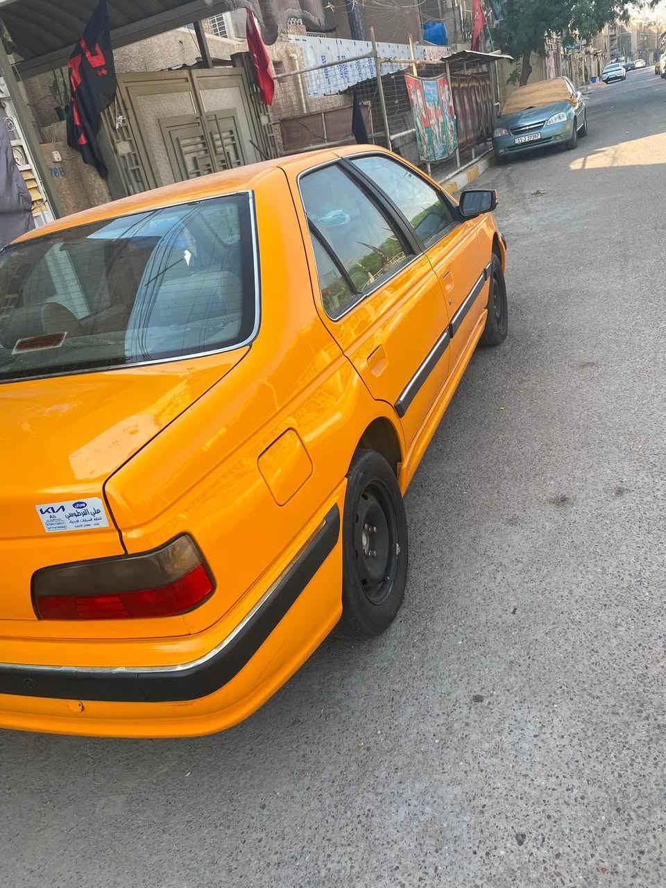 سلا عليكم بيجو بارص موديل 2023
صفره كير محرك تبريد خير من الله 
ماشيه 61 
صدر جديد شواصي كفاله 
امدوشمه جديد ورضيه جلد كله نضيف لن 
استعمال شخصي وليس تكسي يعني بس بلباب طابكه تحكمات استيرن شاشه جبيره كامره 
بيها بس حالوب بنيد وقماره وصندوك باقي كله كفاله السياره بسمنه وين ميعجبك حول كله امصفر 
مكاني بغداد الرصافه حى اور 
رقم تلفون ***********
السعر 70 وبيها مجال حك الجيه
