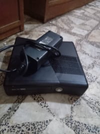 اكس بوكس ٣٦٠ • ٢ جوستك • ٢٥٠ لعبة