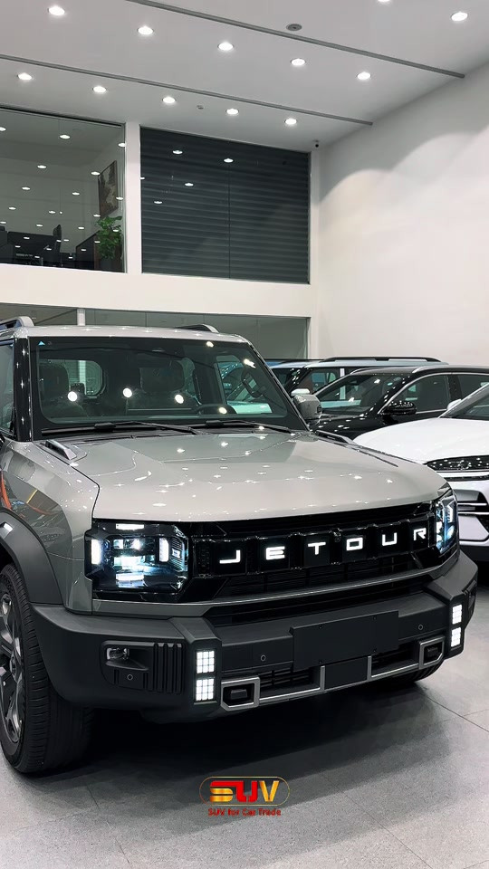 جيتور T2 لكجري بلص موديل 2027  🚗🔥 للاستفسار اكثر اتصل على الرقم المختصر (( 7383 ))☎️ لمعرفة أسعار وتحديثات السيارات يومياً قوموا بمتابعة قناتنا على واتس اب!!: https://whatsapp.com/channel/0029VbCFD3UEgGfSYKrGN70q . للمزيد من التفاصيل الاتصال على الارقام ‏🙋‍♂️☎️ *********** 📞 *********** ‎ . ‏‎العنوان📍 الفرع الأول : زيونة - مقابل ملعب الشعب - مجاور محطة وقود المثنى⛽️ استخدم Waze للقيادة إلى شارع مثنى الشيباني, Baghdad - زيونة: https://waze.com/ul/hsvzte4qx1 . 📍 الفرع الثاني : المنصور _ حي الاندلس _ شارع دور السود استخدم Waze للقيادة إلى Baghdad - المنصور: https://waze.com/ul/hsvzt8f8zb

نص مكتوب في الصور:
- SUV SUV for Car Trade