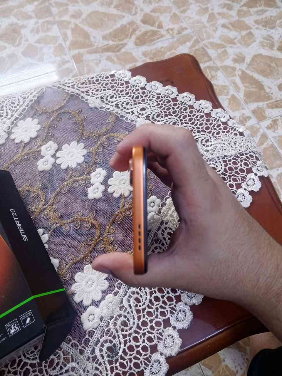 السلام عليكم lnfinix SMRRT 20 
ذاكره 128 8GB RAM
الجهاز استخدمته شهر جهاز على حاله الوكاله جديد لا مستبدل من اي شيء جهاز على وضع الشركه يدعم ذكاء اصطناعي وبطاريته ٥٢٠٠mAh
استخدام الجهاز كلش قليل والجهاز ١٢٠Hz
جهازمع  كرتون  وملحقاته 
رقم الهاتف: ***********
*********** 
عنوان الانبار الفلوجه
السعر:170الف وبي مجال غير متواجد على ماسنجر

نص مكتوب في الصور:
- ٢٣:٤٨ هاتفي XOS 16.3.0 التحقق من التحديثات اسم الجهاز Infinix SMART 20 التخزين ٣٢٤٨ غ.ب / ١٢٨ غ.ب الطراز Infinix X6840 وحدة المعالجة المركزية Helio G81 Ultimate RAM ٤ غ.ب + ٢٠٠ غ.ب الكاميرا الخلفية 8M الكاميرا الامامية 8M البطارية 5200mAh