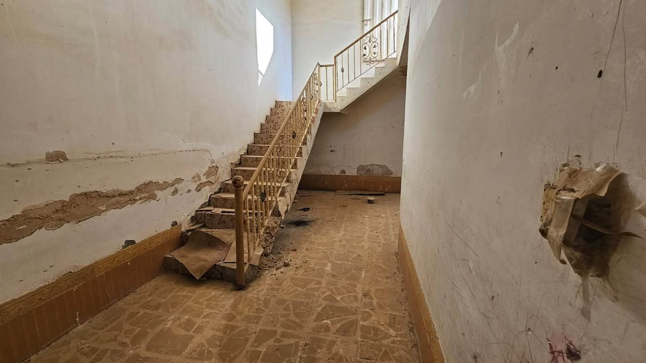 بيت ركن  قديم يعتبر قطعه المساحه ٢٥٠متر الوجهيه ١٢/٥والنزال ٢٠بحي سومر الثانيه الخدمات كامله ماء مجاري وكهرباء والمنطقه حلوه وهدوء السعر ١٥٠مليون 
لاستفساراكثر  الاتصال على الرقم ***********
