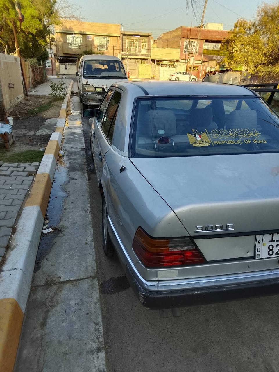 مكلف بالنشر 

سيارة مارسديس 1988 
محرك بلادي
سيارة بلادية 
بيها جراد قمارة 
تبريد شغال 
تخم تاير جديد
رقم انكليزي جديد ب اسم صاحبها الشرعي رقمها بغداد 
لايوجد خياس في قواعد الدبل 
سعرها 60 $ 
مكلف بالنشر 
***********
