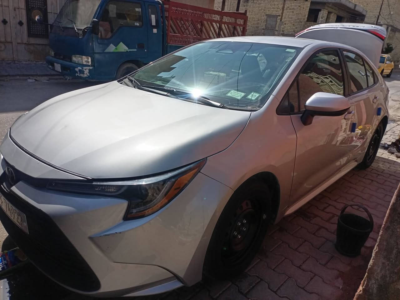 سلام عليكم
كورلا وارد امريكي موديل 25 بانزين فقط LE ضربتها بجم خفيف شواصي ولغود سليمات تبديل بنيد ودعاميه وراديتر فقط الباقي مكفول التبريد الطلقه عطلت مابي شي الجك والاسبير جدد ممستخدمات السياره جديده ماشيه 21 الف السعر 137 وبيها مجال رقم بغداد داخله قبل 3 اشهر بكتاب شهداء سنتين وصير حره راعيها بغداد يسويلك وكاله 

العنوان بغداد الكماليه حي السلام شارع مستشفئ الفضيليه ***********
