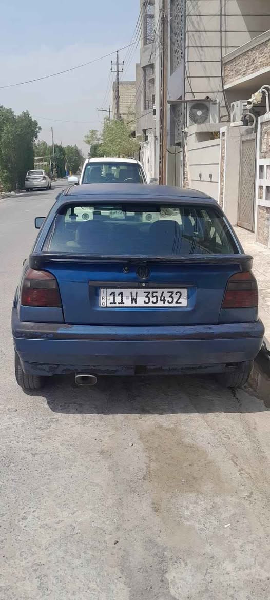 السلام عليكم كولف نفخ 93 محرك 2000 ادامة كاملة من كير ومكينة وكهرباء نضيفة بمعنى الكلمة وتكدر تجي وتفحص بنفسك تخم تاير جديد شاشة لمس تبريد شغال وخير من الله حماوة طبيعية وترايك للبصرة صدر جديد السيارة مصروف عليها ومتعوب بيها رقم بغداد انكليزي مشروع وطني السعر 46 وبيها مجال بسيط مكانها حي الجهاد الشارقة 

*********** بغداد, العراق
