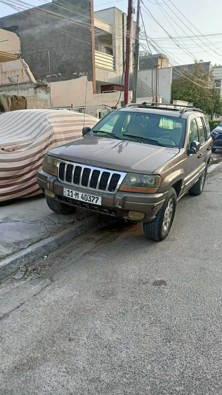 سلام عليكم سياره نضيفه خير من الله سعر ٧٥ بيهه مجال قليل رقم تلفان *********** مكان العباره يم خرنابات موديل ٢٠٠١ رقم بغداد بسمي
