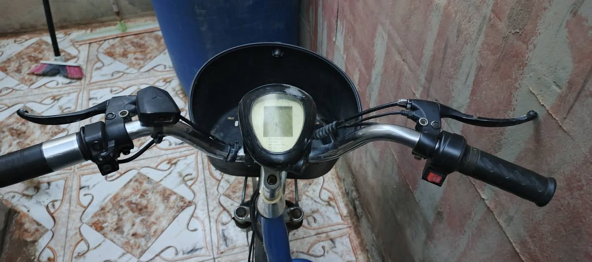 سلام عليكم 
للبيع بطاريات هابطه شغال كامل فقط نقص 
بطاريات ورجل سعر 110الف بي مجال للشراي
رقمي ***********
