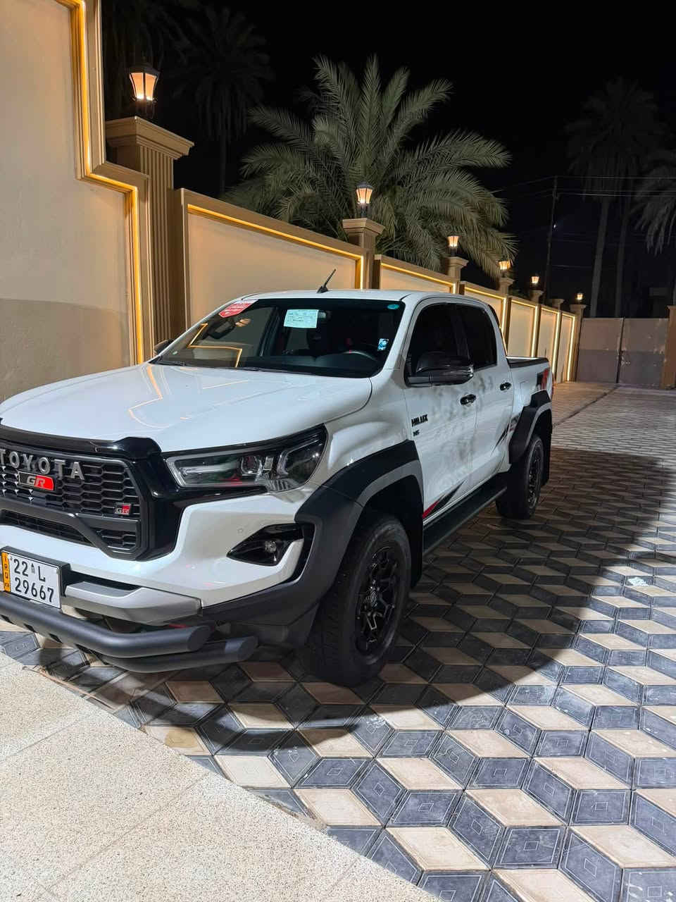 🚘 للبيــــع 🚘
نوع السيارة: GR Sport 

الشركة: ساز - مكفولة كفالة عامة

اللون: ابيض لؤلؤي

الممشى: 12,000 كم فقط 

الحالة: بحالة الوكالة - بعدها على وضع الشركة

الضمان: بيها ضمان شركة ساز 

المكان: بغداد موديل 25

السيارة نظيفة جداً ومكفولة من كلشي 

للاستفسار: [ ***********]
