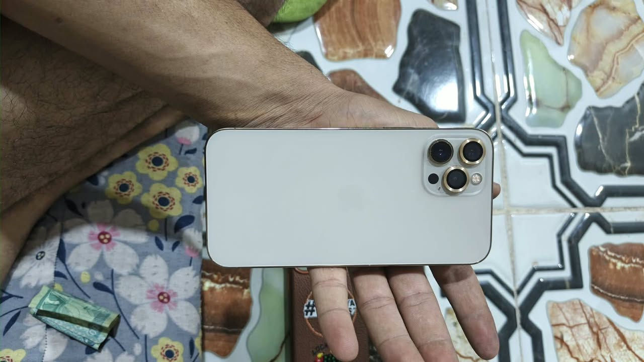 آيفون ١٢ برو ماكس • ٢٥٦ جيجا • بطارية ٧٦٪