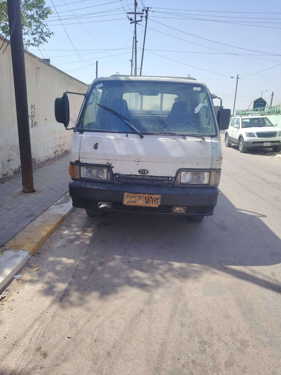 السلام عليكم اخوان كيا بنكو موديل 95 سياره جديده وجاهزه منه للشغل مكينه وكير واكسن وشاصي مكفولات كفاله عامه رقم صدامي راعيه ماندله اتكفلك سرقه وعشاير مستمسكاته موجوده السعر 23 قفله قفله داخله حصه كاز كل المحافظات عنوان ناصريه مركز ***********
