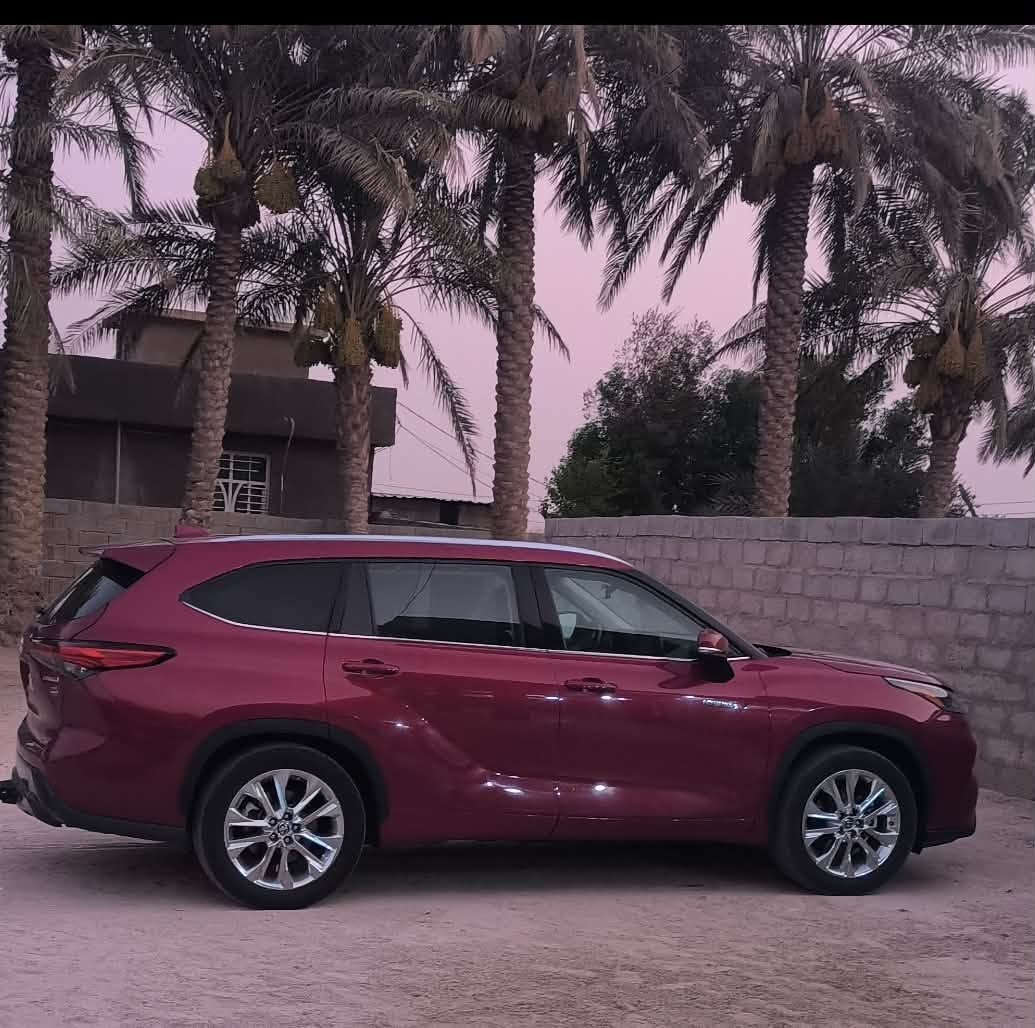 تويوتا هايلاندر  امريكي كلين 🚗
موديل2021
رقم بغداد الجديد 
مستخدم العداد 99.000 K.m
مكفوله كفاله عامه بدون اي صبغ 

مواصفات فول 
محرك 2500 هايبرد 
فور ويل AWD
أنظمة أمان متقدمة تشمل الرادار الأمامي + النقطة العمياء + التحذير الخلف
4 كاميرات 360 درجه 
داتا شو  
جلد اصلي لون اسود + صاج ملكي + تبريد مقاعد
مقاعد فول كهرباء 2 للسائق والراكب  
 عدادات ديجيتل (كيجات الكترونية )
ويل حجم 20 كروم 
سقف بانوراما
صندوك كهرباء 
كيجات ديجيتل 
بردات ابواب
انظمه قيادة متعدده
وباقي المواصفات معروفه
السعر 300$ وبيه مجال 
مكان السياره الأنبار عامريه الفلوجه 
☎️ ***********
