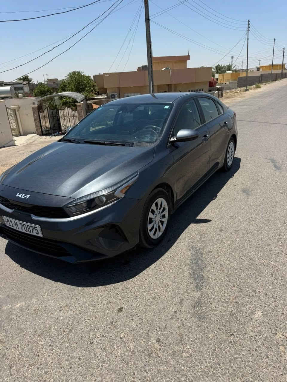 السلام عليكم ورحمة الله وبركاته 
فورتي 2023 أمريكي 
بدون صبغ
رقم بغداد 
140 السعر
***********
