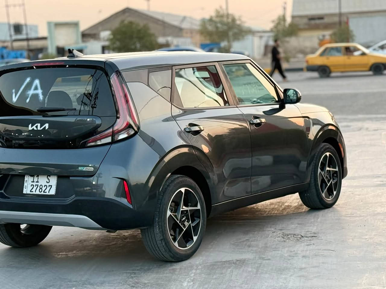 السلام عليكم
KIA SOUL________ EX
2024 
اللون  رمادي 
داخل لونين 
فول مواصفات 
ماشيه 🫷22 🫸الف ميل 
🌷 رقم بغداد 🌷
حادث السياره قطعتين تبديل 
(باب الصدر + الجاملغ الامامي )
مكان السياره 
الديوانية 
العروبه الاولى 
***********
