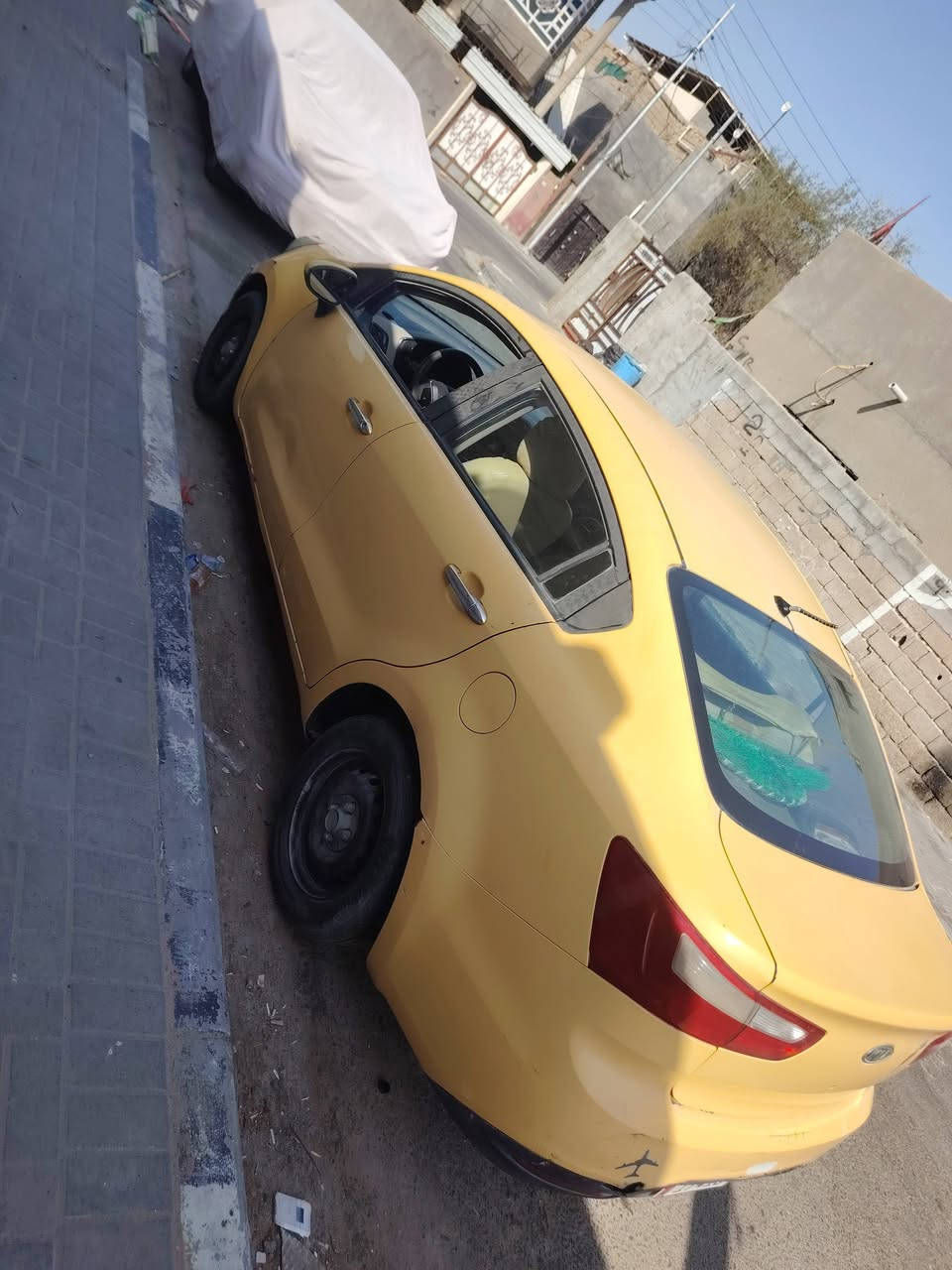 السلام عليكم
للبيع  سياره كيا ريو موديل  13  خليجي
رقم  ميسان راعيها  بالبصره  تحويل بأي وقت
المكينه بيها خيط تبخير  كير اوتماتيل جديد تخم تاير حداديه الخلفيه نص عمر  والكدام زينه  السعر 62 وبيها مجال  وهذا رقمي  ***********
