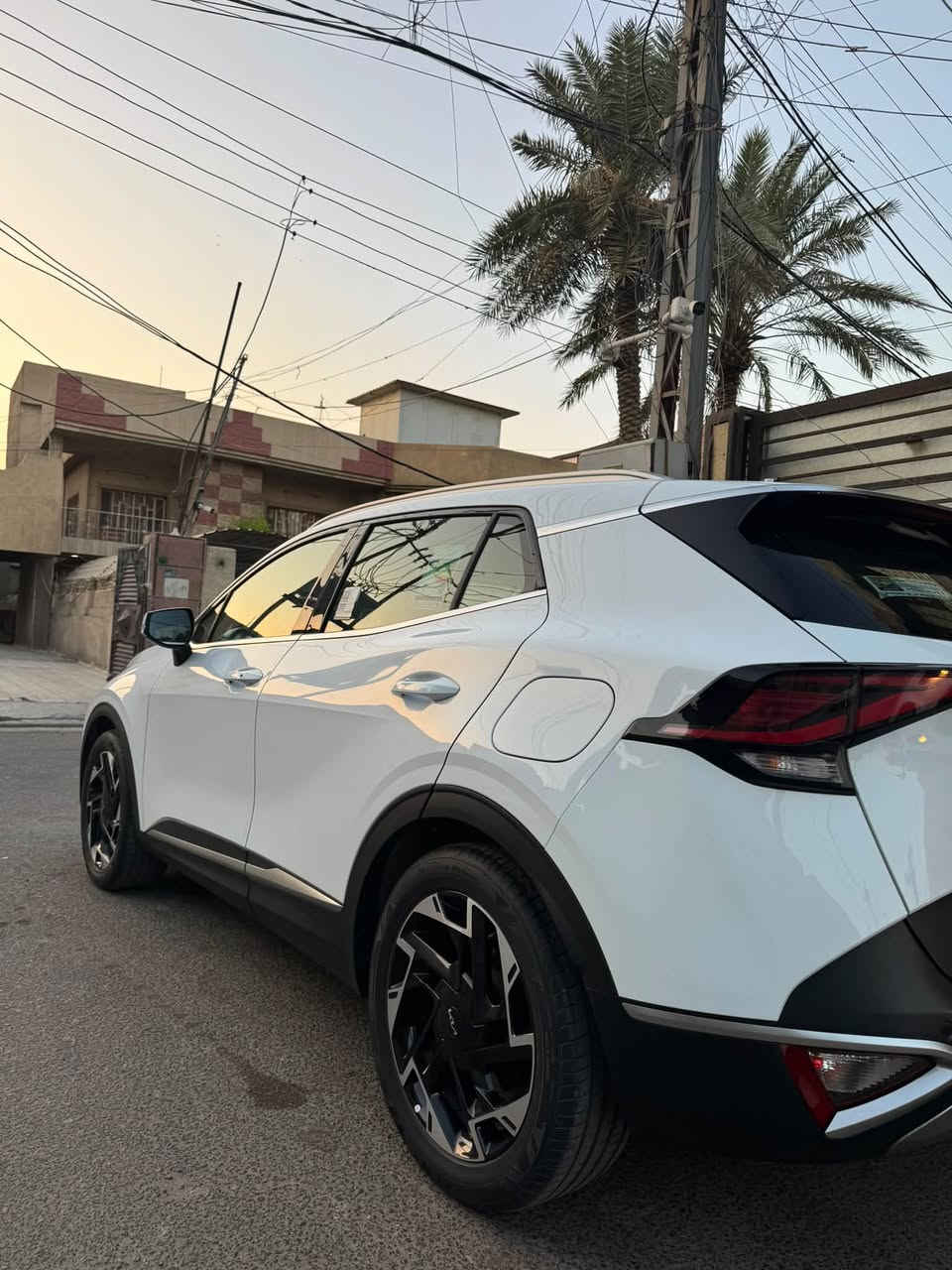 سلام عليكم سبورتج موديل 2023 خليجي مكينه 2000 دوش السياره جديده كلش السياره استعمال قليل ماشيه 16 الف فقط يعني مماشيه مواصفات تبريد قطعتين بصمه تشغيل عن بعد مري شفط اشاير بالمري رادار ترحيب مثبت سرعه وباقي المواصفات السياره كفاله عامه حتا دعاميات مالته بلاديه بيه فقط بارد كد شبر بالجاملغ الخلفي فقط مكاني بغداد السعر 206 وهذا رقمي ***********
