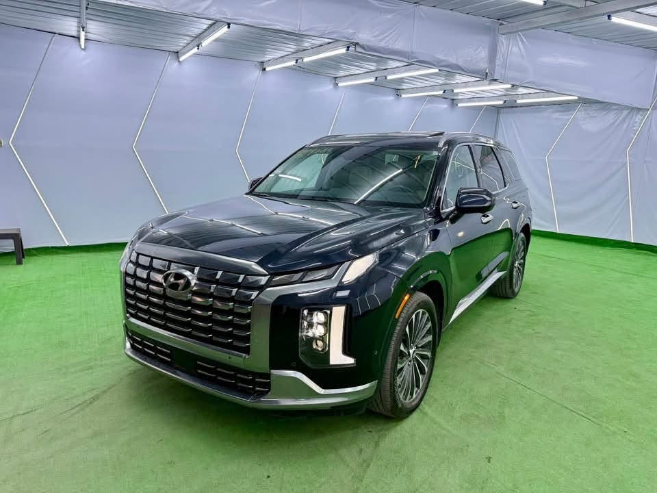 🧿🧿🧿 يرجى قراءة الاعلان بشكل كامل 🧿🧿🧿
Hyundai Palisade Calligraphy ..2024 .. 

     👈🏻👈🏻👈🏻 هونداي / بلسايد / بانزين 👉🏻👉🏻👉🏻

  ♦️ السيارة موجودة في بغداد الوزيرية او الكرادة ♦️ 

                  ملاحظة : مرقم على كتاب شهداء

           ♦️ رقم شاصيها من ضمن الصور  ♦️ 

         

موديل :-2024 
لون :- ازرق او نيلي  
قوة المحرك :- 3.8 GDi بانزين 
عداد المسافات :- 22880 mi
عدد المقاعد :- 7 مقعد نظام سياحي 
مواصفات السيارة :-Calligraphy

                 🚗 ضرر السيارة واضح مع صور   🚗 

الاضافات :- 👇🏻👇🏻👇🏻👇🏻👇🏻👇🏻👇🏻👇🏻👇🏻👇🏻👇🏻👇🏻 

♦️ شاشة نفكيشن 
♦️ تحكم سرعة 
♦️ تحكم مسجل 
♦️ رادار امامي 
♦️ حساس تغيير مسار 
♦️ لايت زنون 
♦️ كشافات اماميه 
♦️ داخل جلد ابيض    
♦️ تدفئه مقاعد 
♦️ تبريد مقاعد 
♦️ حساسات 360 درجة 
♦️ اشارة جانبية 
♦️ نظام نقطة عمياء 
♦️ فتحة سقف  
♦️ بانوراما سقف 
♦️ تبريد 3 قطع 
♦️ بردات ابواب خلفية 
♦️ اوتو بارك 
♦️ هاند بريك بصمة 
♦️ اوتو هولد 
♦️ مقاعد كهربائية 
♦️ شاحن وايرلس 
♦️ كامرات محيطية 360 درجة 
♦️ حساسات 360 درجة 
♦️ صندوق كهربائي 
♦️ مساج مقاعد امامية 
♦️ نظام اصطفاف الي 
♦️ تدفئة مقود 
 

و المزيد من الاضافات في عالم ( PALISADE ) 

           🚘 ضرر السيارة كما هو موضح بصور 🚘 
       قبق صندوق + جاملغ + بنيد مصبوغات 
                        بدون ايرباك بدون دواخل 

         🚦🚦🚦السعرعلى الخاص فقط  🚦🚦🚦🚦
🔺🔺🔺🔺🔺🔺🔺🔺🔺🔺🔺🔺🔺🔺🔺🔺

الاستفسار على رقم :

*********** حيدر ابو فاطمه 

0791401931حيدر ابو فاطمه
