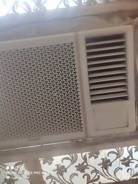 مكيف للبيع نضيف مابي اي عطل ولا تصليح مكيف توسوت وبسعر مناسب 078475734...