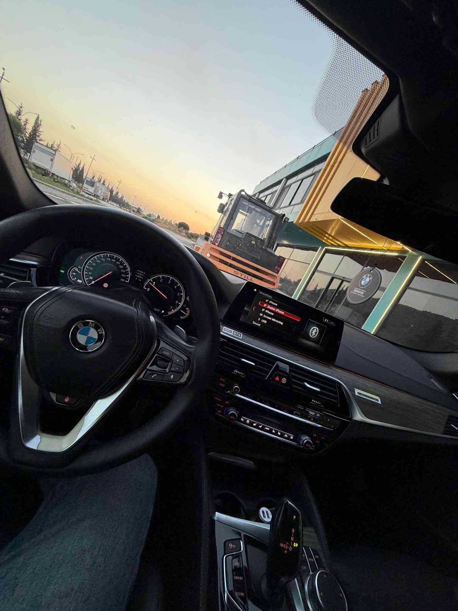 سلام عليكم
لبيع BMW 530 
موديل 2018 
سيارة كلين سيارة VIP
مواصفات فول فول مواصفات mbakej
سيارة كل موصفات 5 كاميرات داتاشو صندوق شفط كشنات حار بار رادار كشنات خزن كشنات 700 سيارة فول كاملة مكملة على 24 حباية سيارة رقم سنوية هزة كلشي كامل سيارة بسمي تحويل ثاني يوم سعر سيارة 250 ورقة بيها مجال لطيبين 
رقم او واتساب ***********
