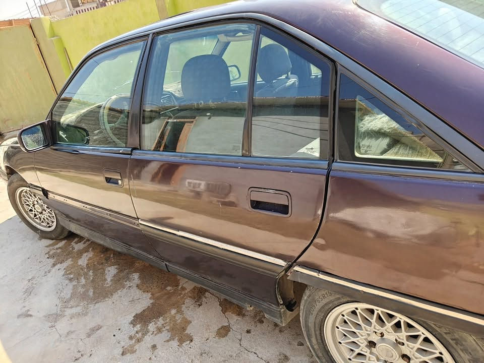السلام عليكم اوميكا موديل 1992 جاهزها من كلشي محرك 2600 سنويه لل2029 سياره جاهزه مايعوزها كلشي صدر جديد تخم تاير جديد سعرها 29$ عليها غرامات 6اوراق ينزلن من السعر
هـ/***********

نص مكتوب في الصور:
- 2026/09/12 11:17
- Infinix SMART 8