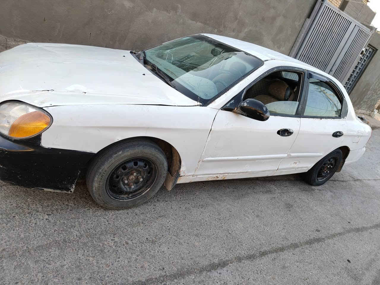 سوناتا 2001 سنويه صاقطه ب2020. كير ومكينه شغالات وحلوات. ابيع هالموجود  مالكها بديوانيه اخذك ليه يداورلك .يريد مداور راعيها ما ينطي وكاله.  ابيع هالموجود.  مكاني الحمزه الشرقي ***********

