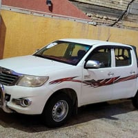 هايلوكس • ٢٠١٤ • مكفول مكينه وكير