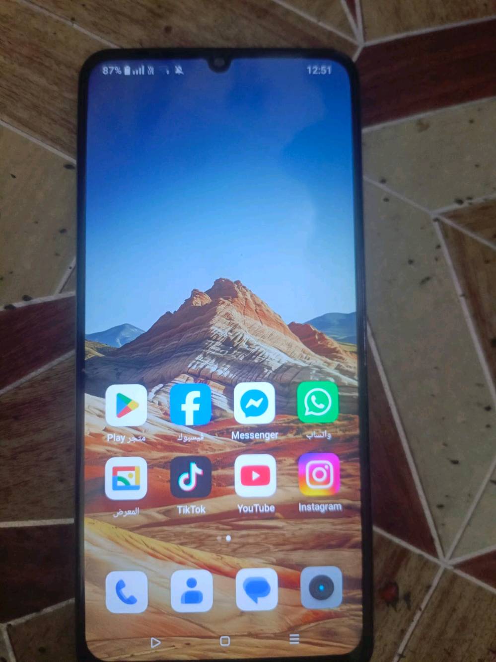 سلام عليكم شباب بنات عنيدي هذاه الجهاز ريلمي نوت اكس 60 للبيع الذاكره 128مستعمل بي بس الشاشه مالته رافعه ماعليهه كلشي السعر قفله 70الف