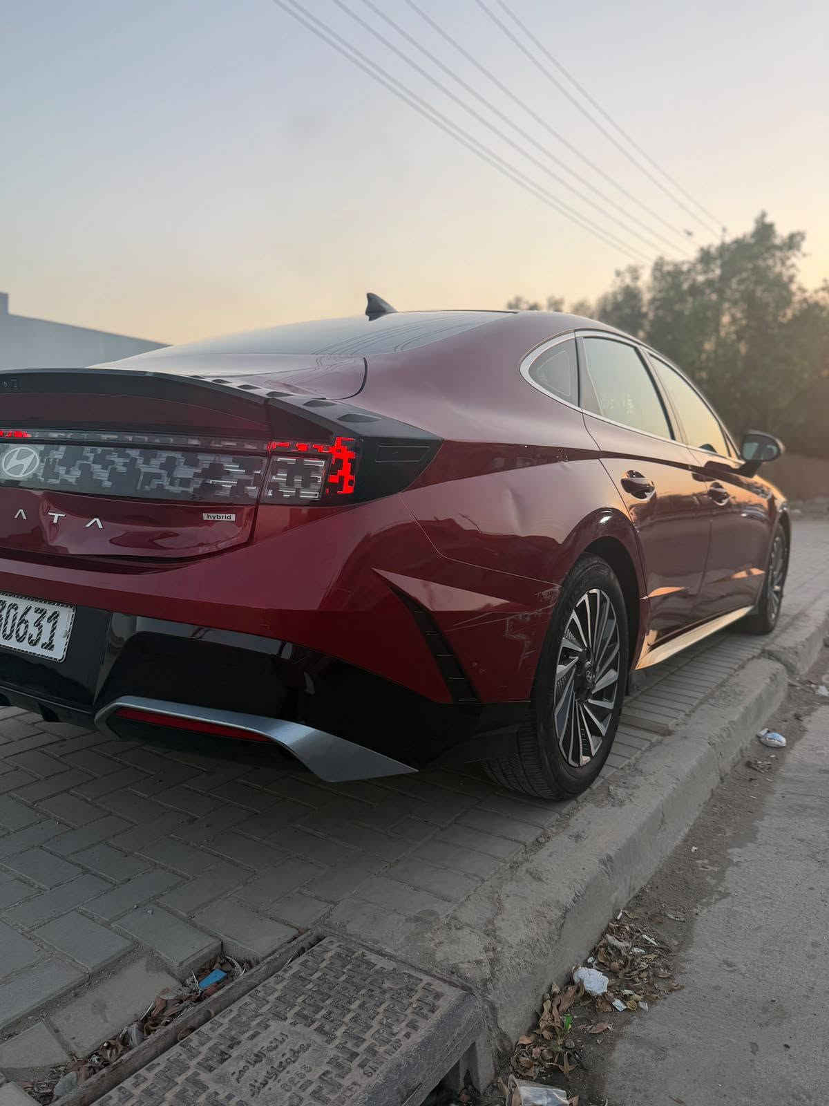 سوناتا 2024 هايبرد DOHC - وارد امريكي - ماشية 33 ميل - ببغداد - 178 ورقة
🔥 للبيع سوناتا هايبرد 2024 - SLI  
🔥السيارة جديدة بالكارتون
المواصفات:
✅ فئة SLI 
✅ كشنات كهرباء
✅ شفتات ستيرن
✅ رادار 360 درجة + تحديد مسار + قيادة ذاتية
✅ رادار بالمري جانبية (نقطة عمياء)
✅ شاشة متصلة كار بلي
✅ شحن وايرلس
✅ وباقي مواصفات السوناتا المعروفة
حالة السيارة:
🔹 ماشية 35 الف فقط
🔹 رقم بغداد باسمي
🔹 حادثها حلو وكلش بسيط خلفي فقط
🔹 بدون ايرباك وبدون تبديل اي قطعة
🔹 السيارة جديدة جداً .. بالخير على التكون من نصيبه

السعر: 178 ورقة وبيها مجال بسيط
المكان: بغداد
ذكرت كل تفاصيلها ، الي يدور نظيف يتصل
رقم التواصل: 
[***********]
