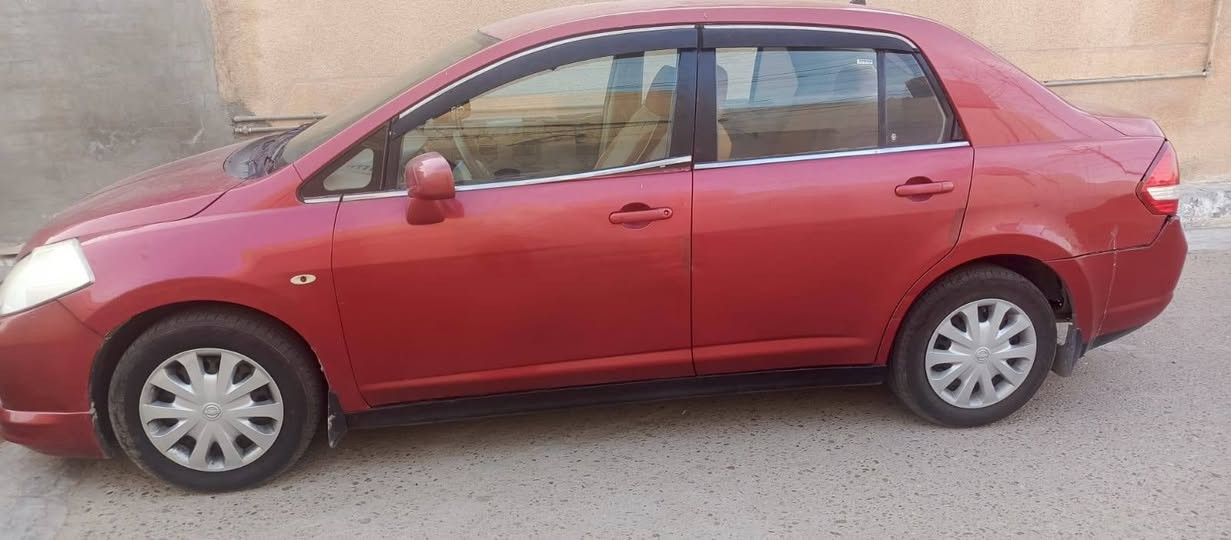 السلام عليكم
سيارة نوع نيسان تيدة للبيع موديل ٢٠٠٨ ‪

تبريد شغال
سيارة نظيفة حيل وأحلى من صور
سيارة ترهم مراوس أو بيع 
سعر سيارة  ٦٧ وبيها مجال
للاستفسار أكثر إتصال على رقم
‏‪***********‬‏

