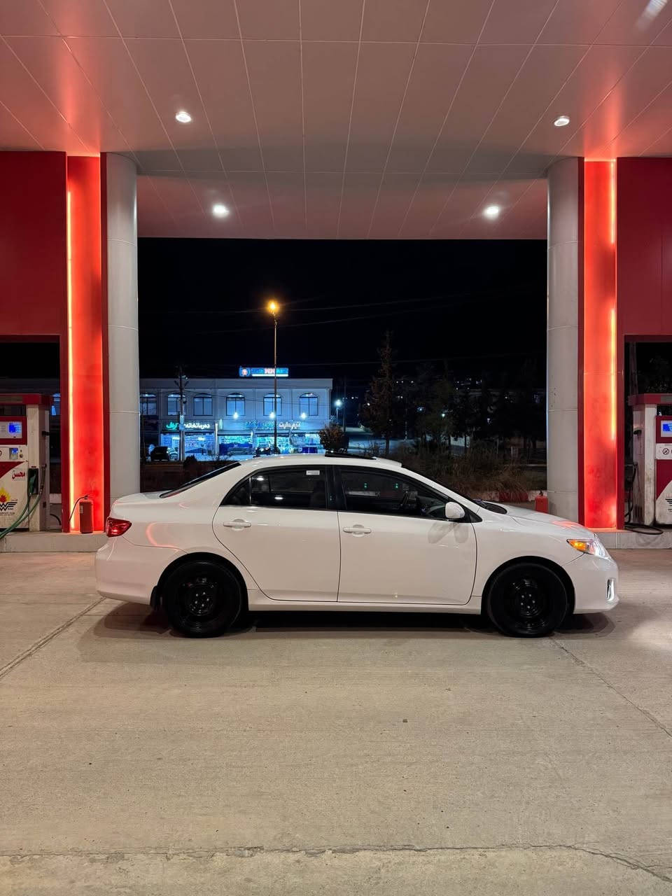Toyota corolla 2013 🇺🇸
تویوتا کرولا مواصفات امریکی 
مەکینە گەورە 
بێ بۆیاغ و بێ لێدران 
رەنگی سپی بەفری 
سەیارەکی جوان و خاوێن ١ دەست بووە بێ مەسروف 
مواصفات LE 
سلایت - شاشە - گێچ و سەعات بیلادی - گێر ئۆتۆماتیک - 

لەسەر دەقی بیلادی شەریکە ماوەتەوە 
١٢٥،٠٠٠ کم رۆشتوە 

 ١ تەعدیلی هەیە لە رسمەکان دیارە کەمک بۆیاغی لە سەقف فرە داوە چاک نەکراوە 

ژمارەی سەیارەکە پاش نوێکردنەوە دەبتە ٢٨٥٢٨ ژمارەکەشی لەگەڵە 

سعری ١٣٩$ مەجالی فرۆشتی تێدایە 

***********
کۆرەک - واتساپ - ڤایبەر شقلاوة, أربيل
