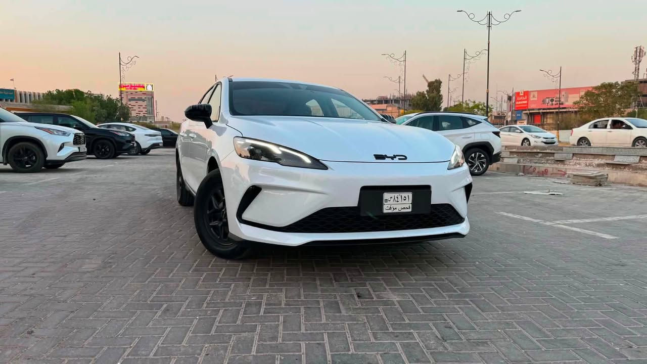 السلام عليكم للبيع بي واي دي CL5 2025 ماشيه ١٧٢٠ مكينه ٢٠٠٠  كهرباء السياره زيرو رقم بغداد بسمي بيه رصعتين بالهلال الخلفي زغار موجودات بالصور ومسويهن PDRالسعر ١٩٨٠٠  
***********مكان السياره بغداد
