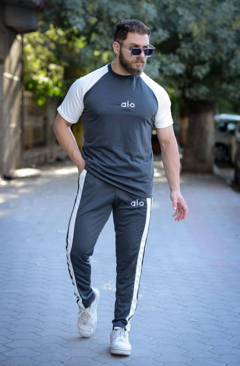 طقم رجالي رياضي

الخامه قطني  درجه أولى 🥰

القياسات....L إلى 3xL

السعر القطعة ع 15 قطعتين ع25
توصيل كل محافظات 5 

الحجز ***********
