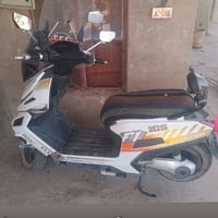 دراجه شحن شغاله بس البطاريات تنفخن هي مابيه شي بيه اربع تنميرات وبك ‏‪...
