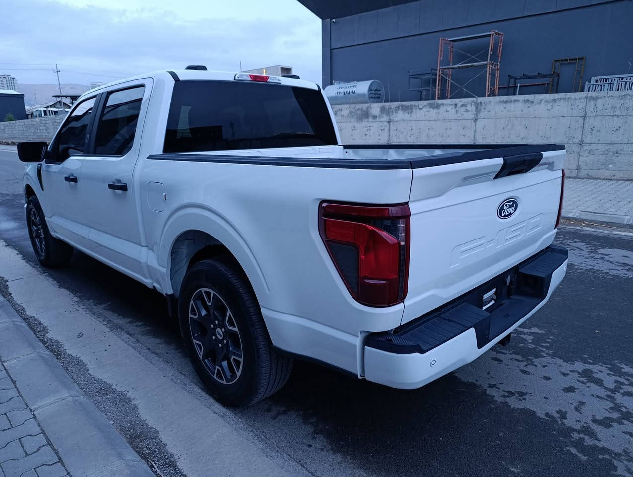 فورد F-150 • ٢٠٢٤ • ٢٩٠٠٠ ميل