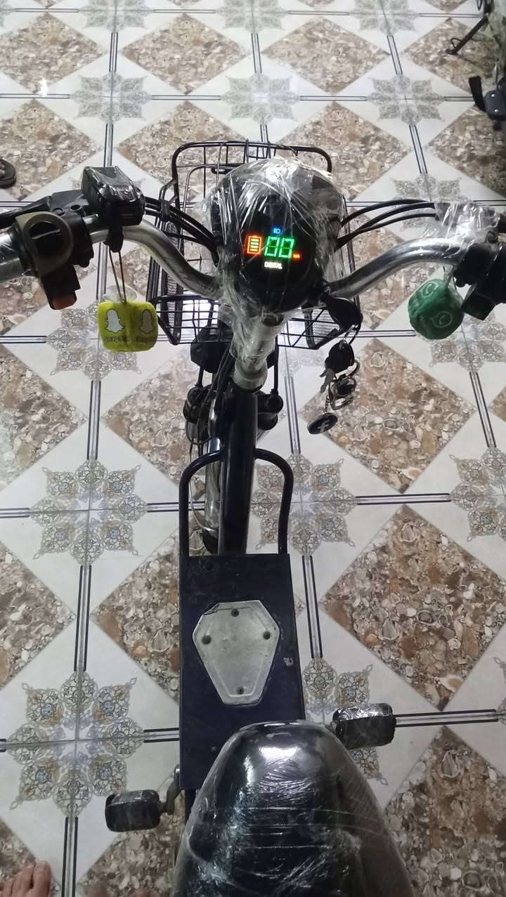 باسكل شحن للبيع كهربائيات كله شغال منفذ شحن مبايل هم بي قفل تايرات هم بي تايرات صار سبوع من مبدله شاحنه هم وياه بطاريات بل شرط سعره 180 بي مجال عنوان كركوك رقم***********
