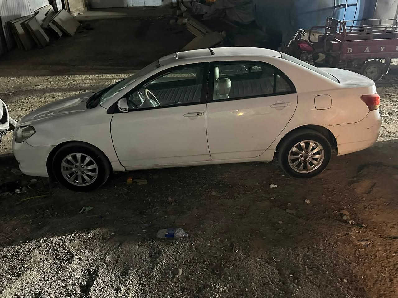 سياره بي وايدي موديل 14جي 3
سياره مال مزاد وزاره الداخليه معامله مالتها كامله بس تدفع رسوم فقط رقم الانبار مكينه وكير مكفولات

تبريد ثلج سعر 38 سياره خير من الله  
***********
